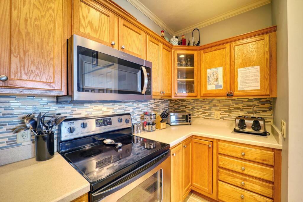 Bucket List Views Sugar Mountain Private Condo - 2Bed, 2Bath, Sleeps 6, Panoramic Views Of Mountains From Large Deck, Short Drive To Shopping, Restaurants, Cafes & Banner Elk Town Exterior foto