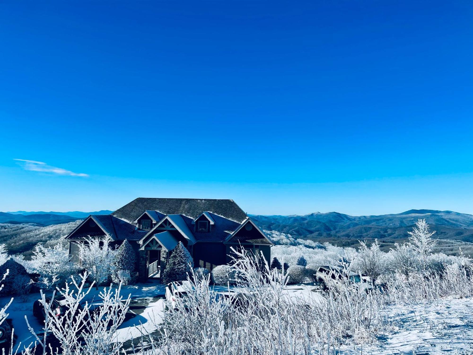 Bucket List Views Sugar Mountain Private Condo - 2Bed, 2Bath, Sleeps 6, Panoramic Views Of Mountains From Large Deck, Short Drive To Shopping, Restaurants, Cafes & Banner Elk Town Exterior foto